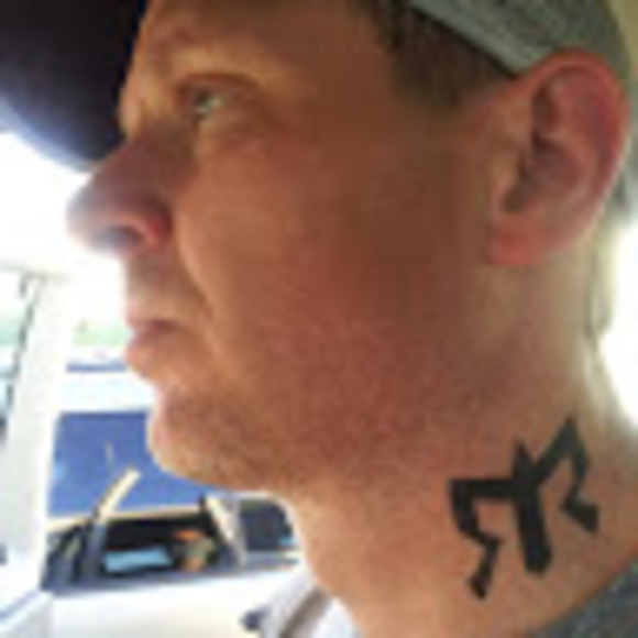 Meet your Posher, Chad - Picture 1 of 1